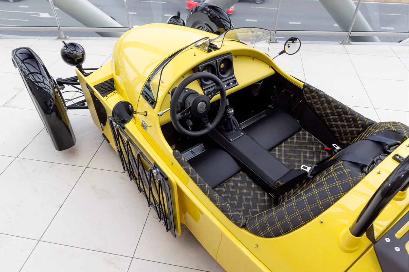 Morgan Super 3 proposée par un concessionnaire agréé McLaren et Morgan à Utrecht, Pays-Bas, photo 9 sur 25