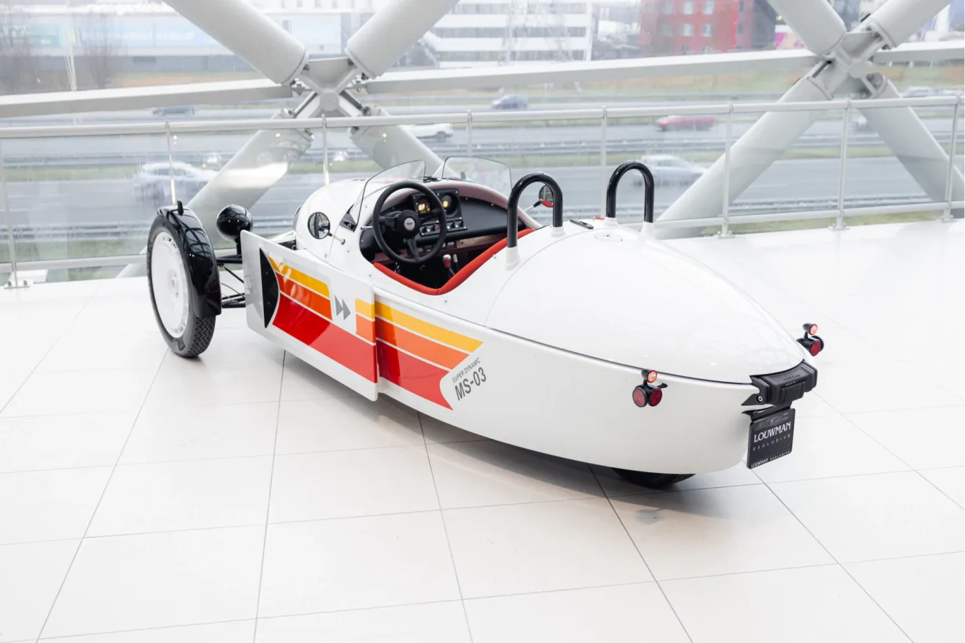 Morgan Super 3 angeboten von einem offiziellen McLaren und Morgan-Vertragshändler in Utrecht, Niederlande, Foto 8 von 25