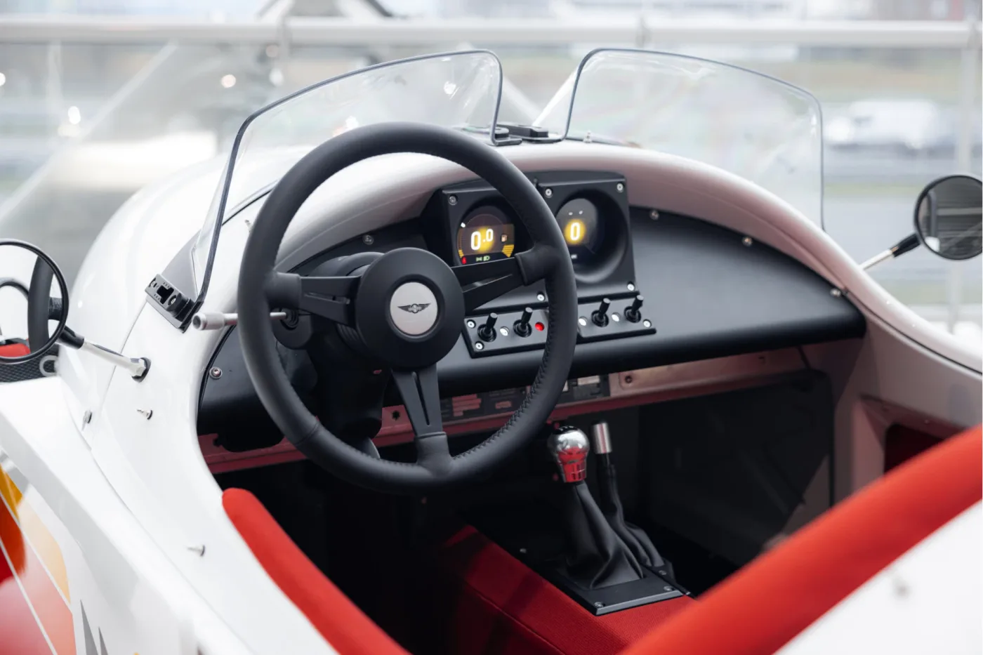 Morgan Super 3 angeboten von einem offiziellen McLaren und Morgan-Vertragshändler in Utrecht, Niederlande, Foto 10 von 25