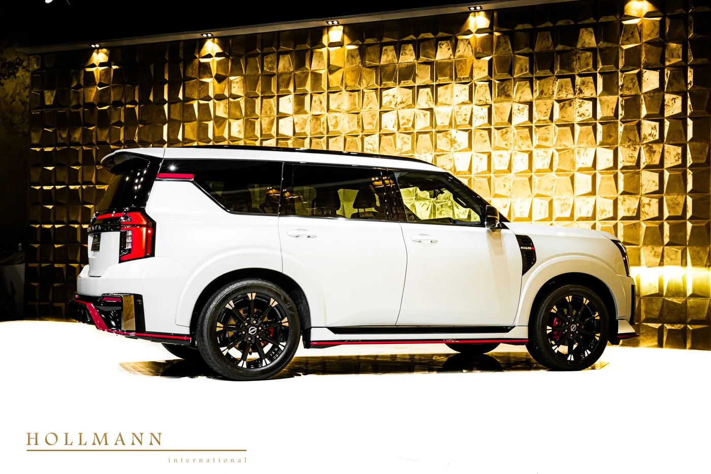 Nissan Armada NISMO angeboten von einem Fachhändler in Stuhr, Deutschland, Foto 8 von 25