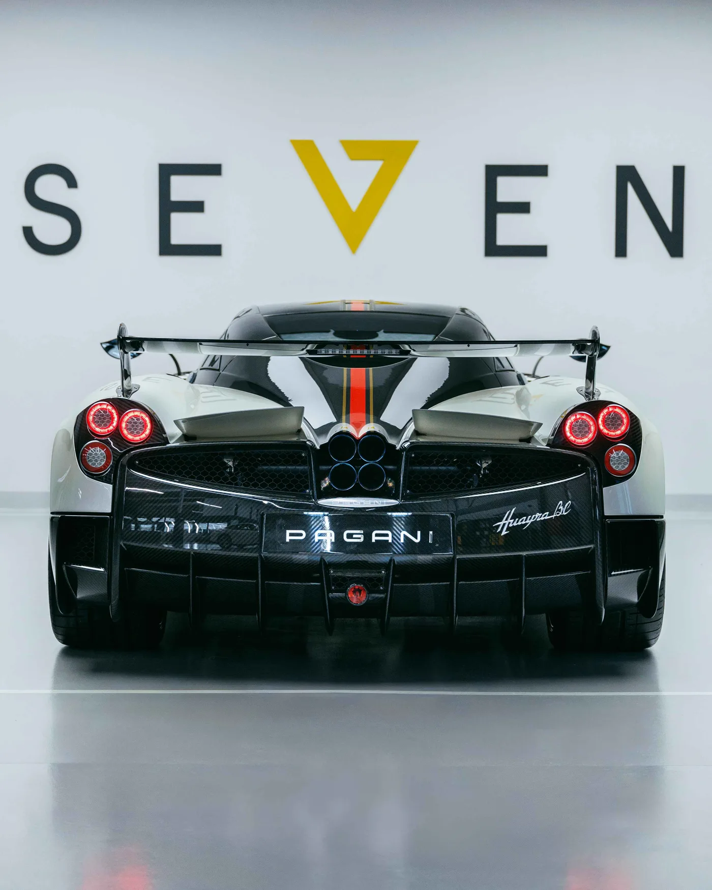 Pagani Huayra BC R&D offered by a supercar dealer in Riyadh, Saudi Arabia, photo 6 of 13