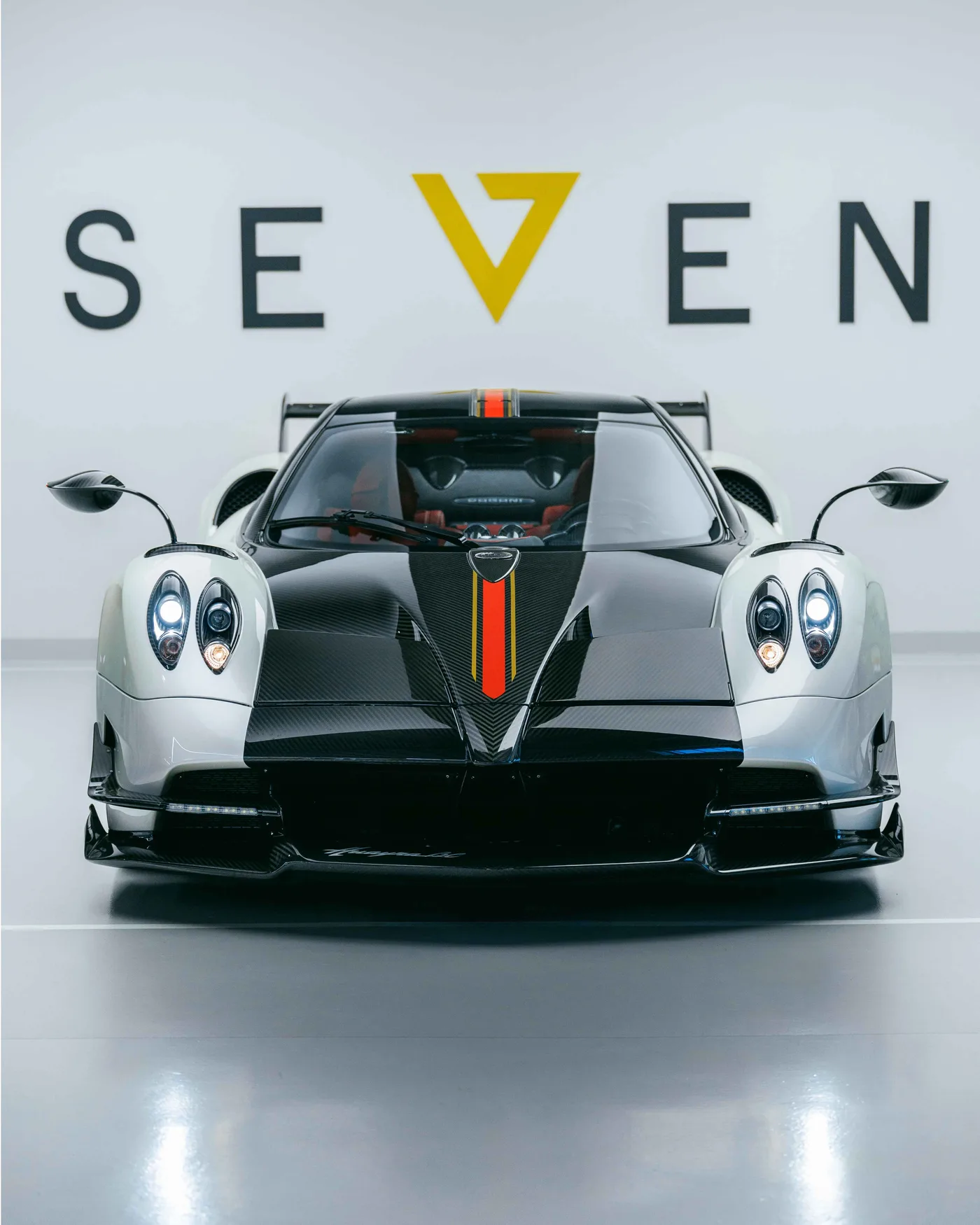 Pagani Huayra BC R&D offered by a supercar dealer in Riyadh, Saudi Arabia, photo 10 of 13
