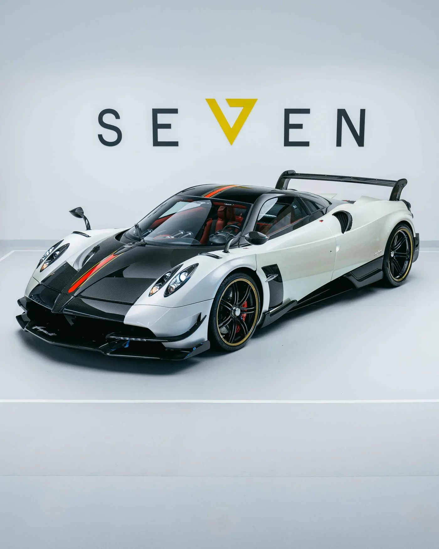 Pagani Huayra BC R&D offered by a supercar dealer in Riyadh, Saudi Arabia, photo 11 of 13