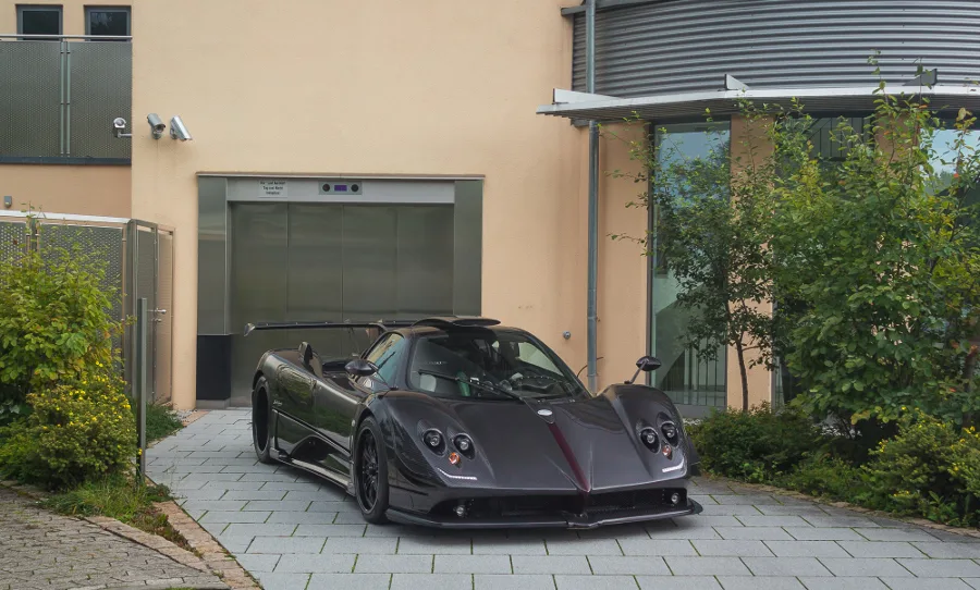 Pagani ZONDA 760 original limited 1 of 5, full Carbon, offered by a specialist dealer in Haar, Germany, main photo