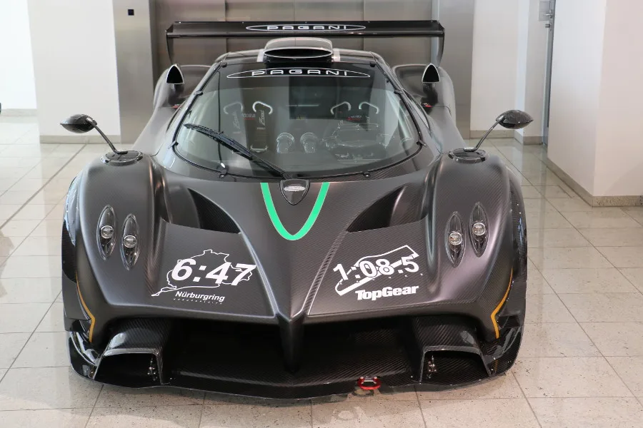Pagani Zonda R offered by a specialist dealer in Haar, Germany, main photo