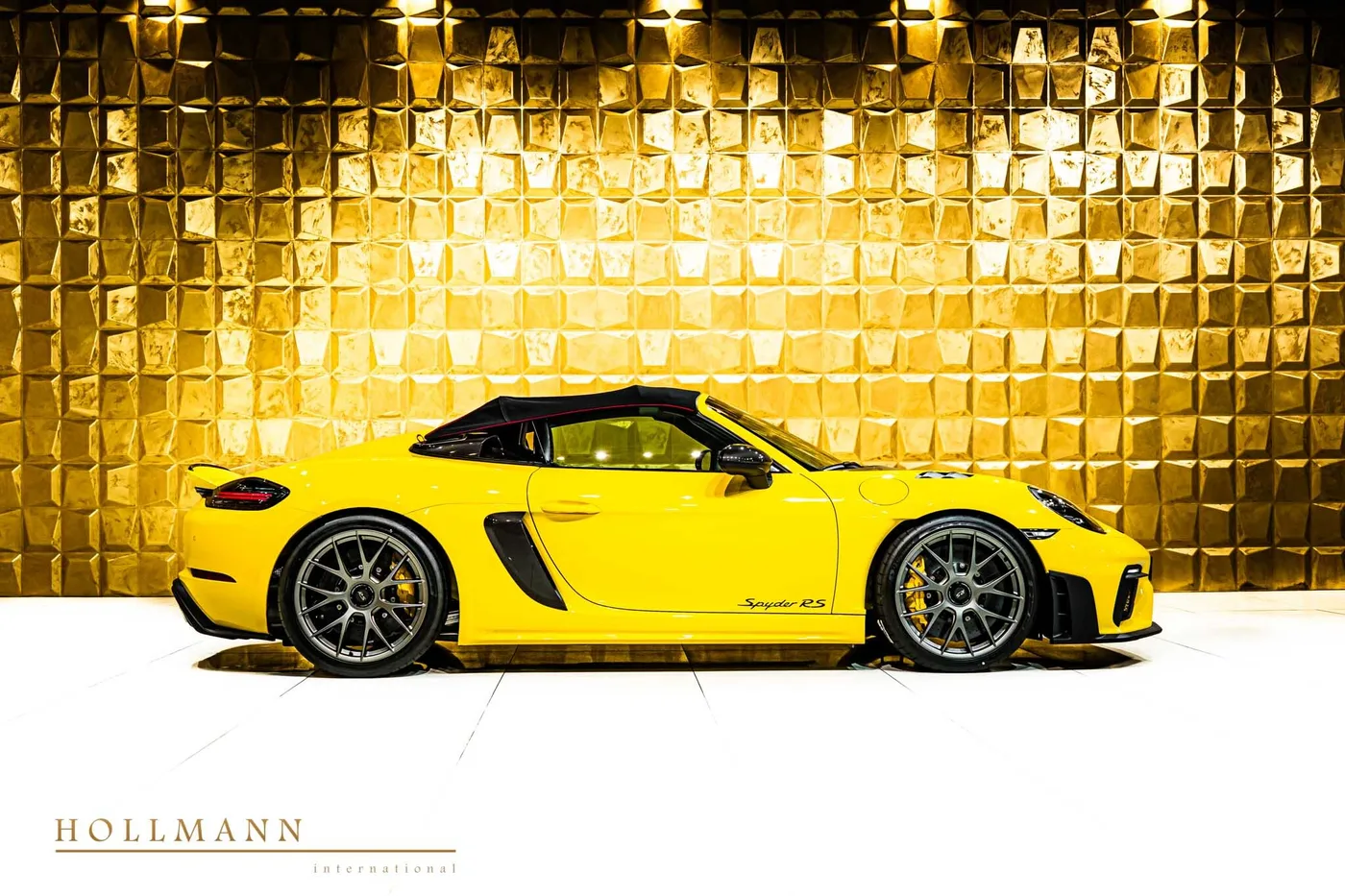 Porsche 718 Spyder RS angeboten von einem Fachhändler in Stuhr, Deutschland, Foto 6 von 25