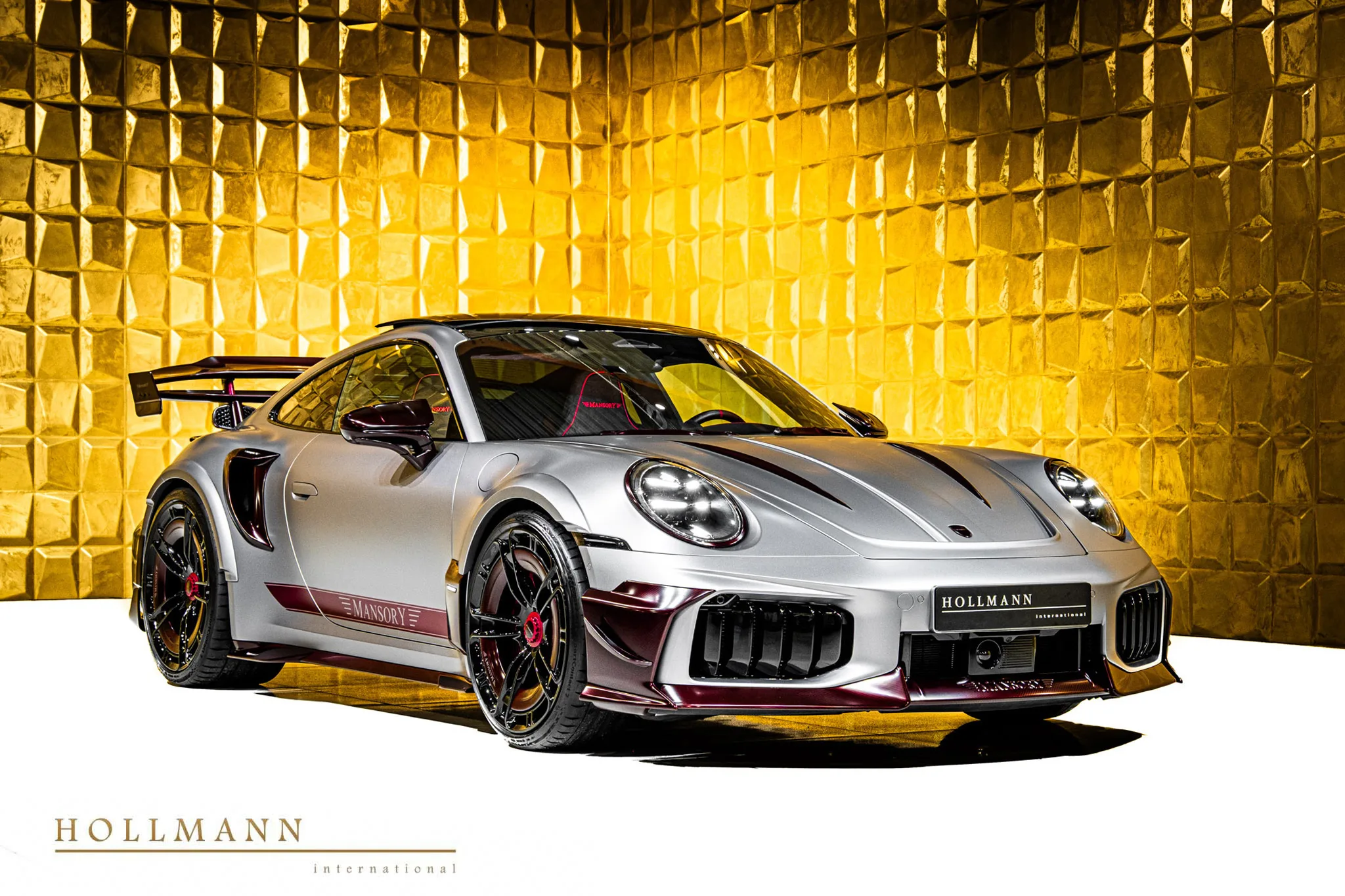 Porsche 911 Turbo S angeboten von einem Fachhändler in Stuhr, Deutschland, Hauptfoto