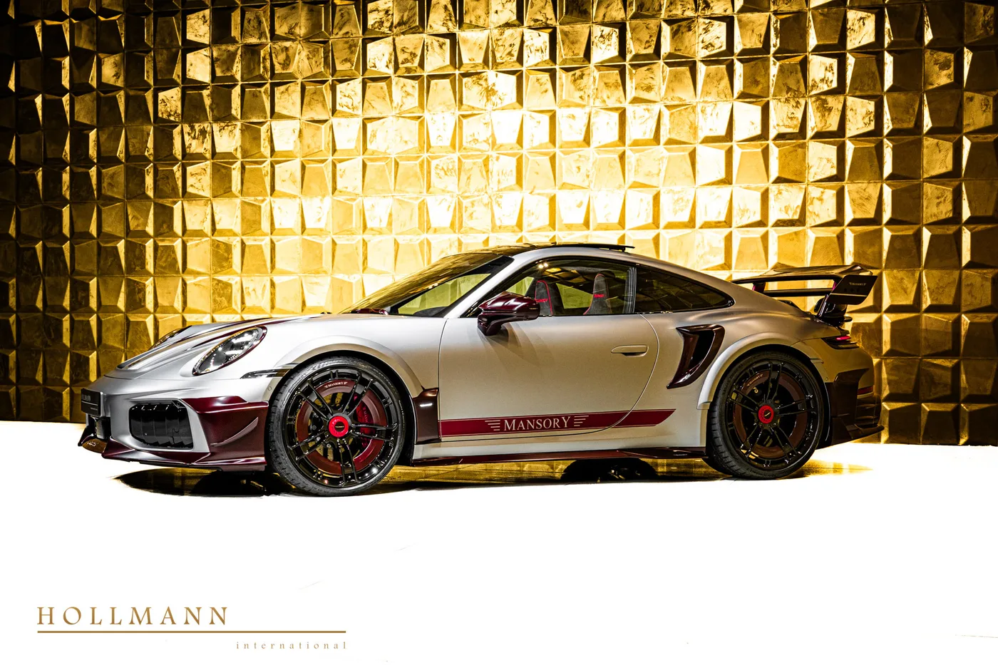 Porsche 911 Turbo S proposée par un concessionnaire spécialisé à Stuhr, Allemagne, photo 4 sur 8