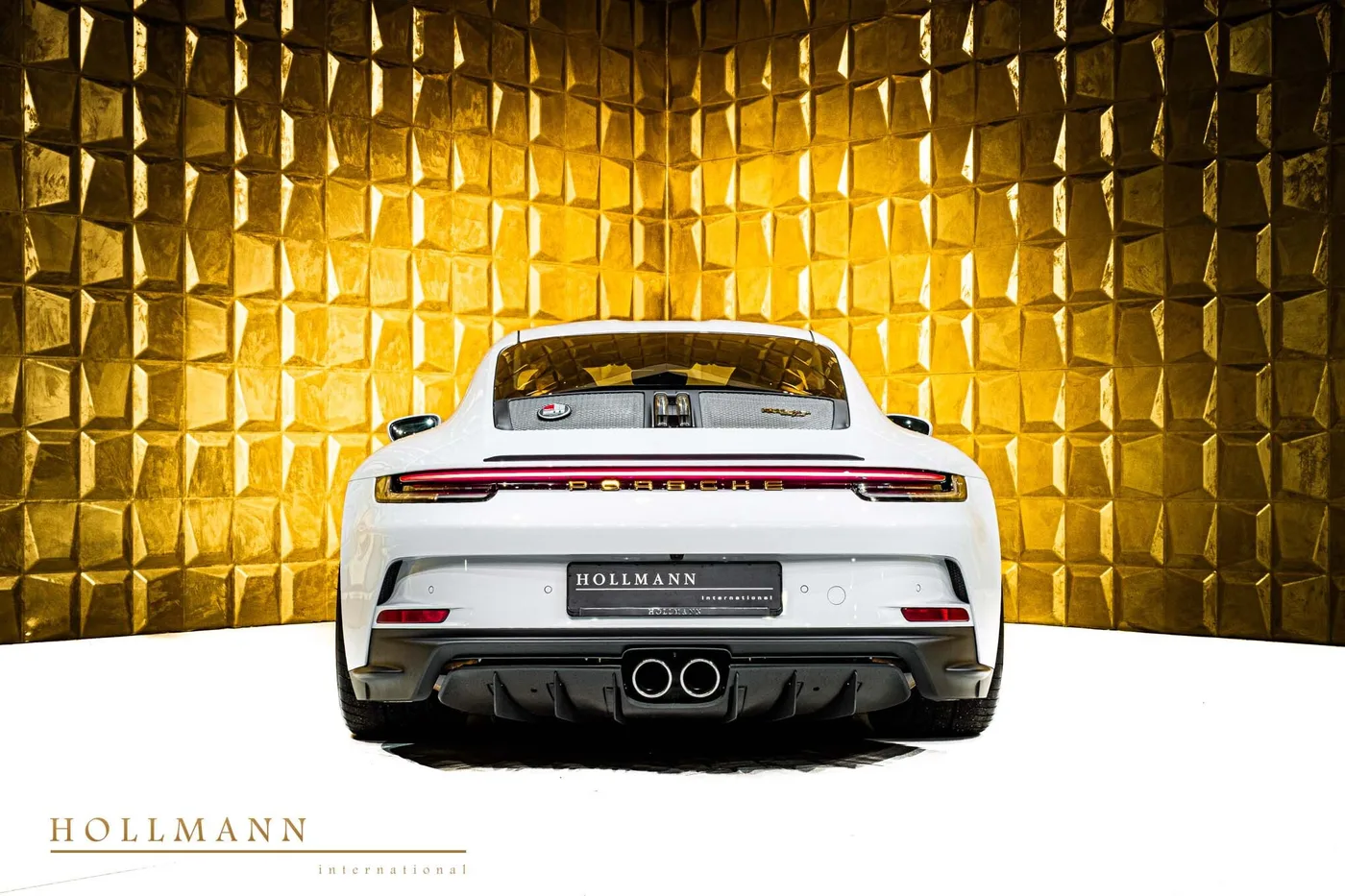 Porsche 911 S/T proposée par un concessionnaire spécialisé à Stuhr, Allemagne, photo 4 sur 8
