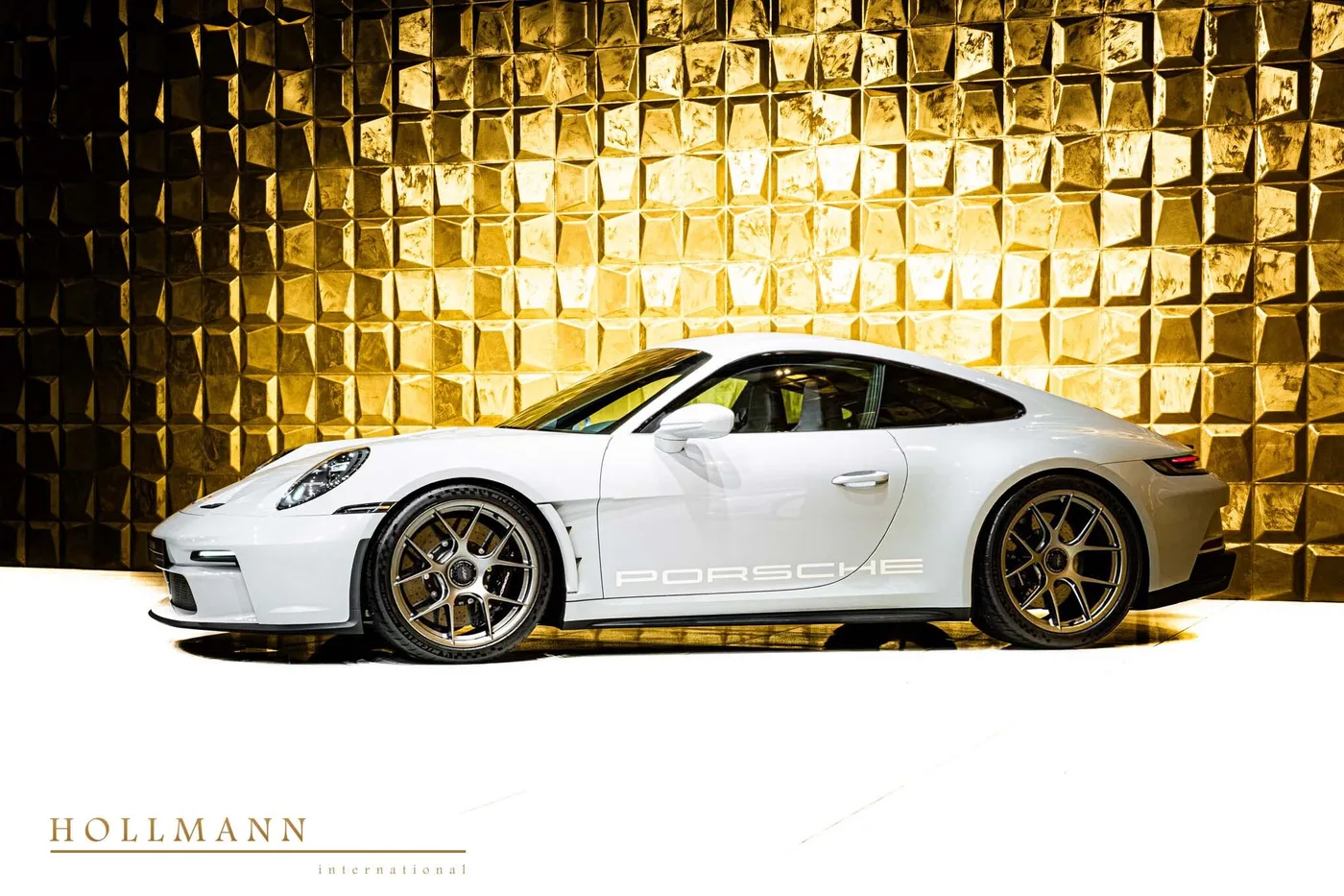 Porsche 911 S/T proposée par un concessionnaire spécialisé à Stuhr, Allemagne, photo 6 sur 8