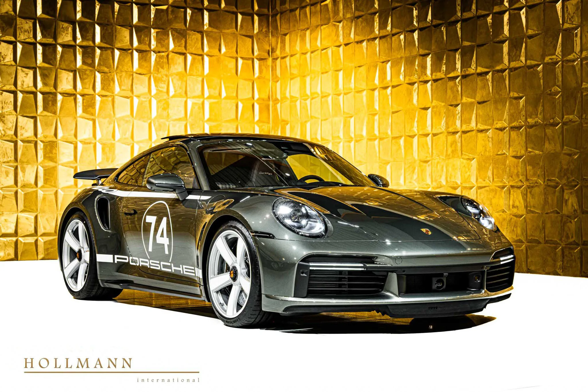 Porsche 911 Turbo angeboten von einem Fachhändler in Stuhr, Deutschland, Hauptfoto