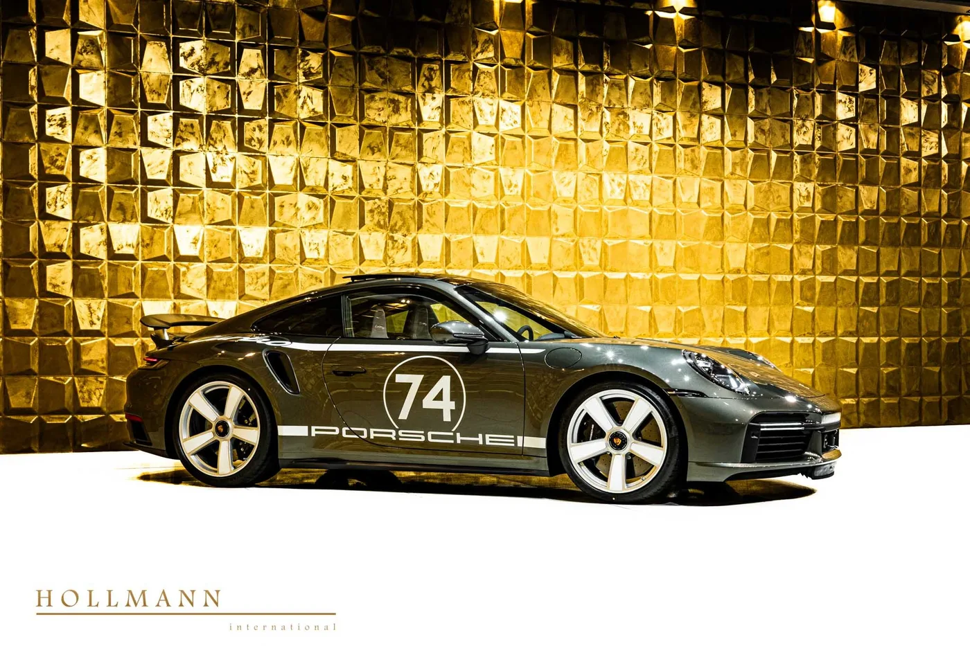 Porsche 911 Turbo angeboten von einem Fachhändler in Stuhr, Deutschland, Foto 2 von 8
