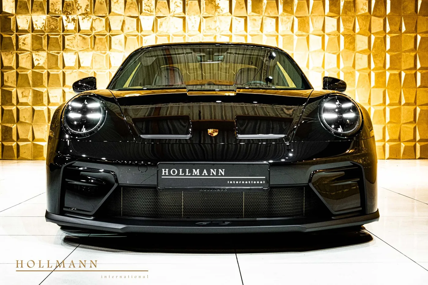 Porsche 911 GT3 Touring facelift offered by a specialist dealer in Stuhr, Germany, photo 2 of 8