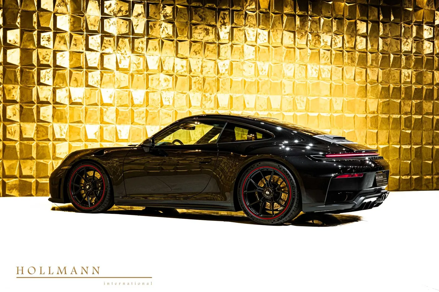 Porsche 911 GT3 Touring facelift offered by a specialist dealer in Stuhr, Germany, photo 5 of 8