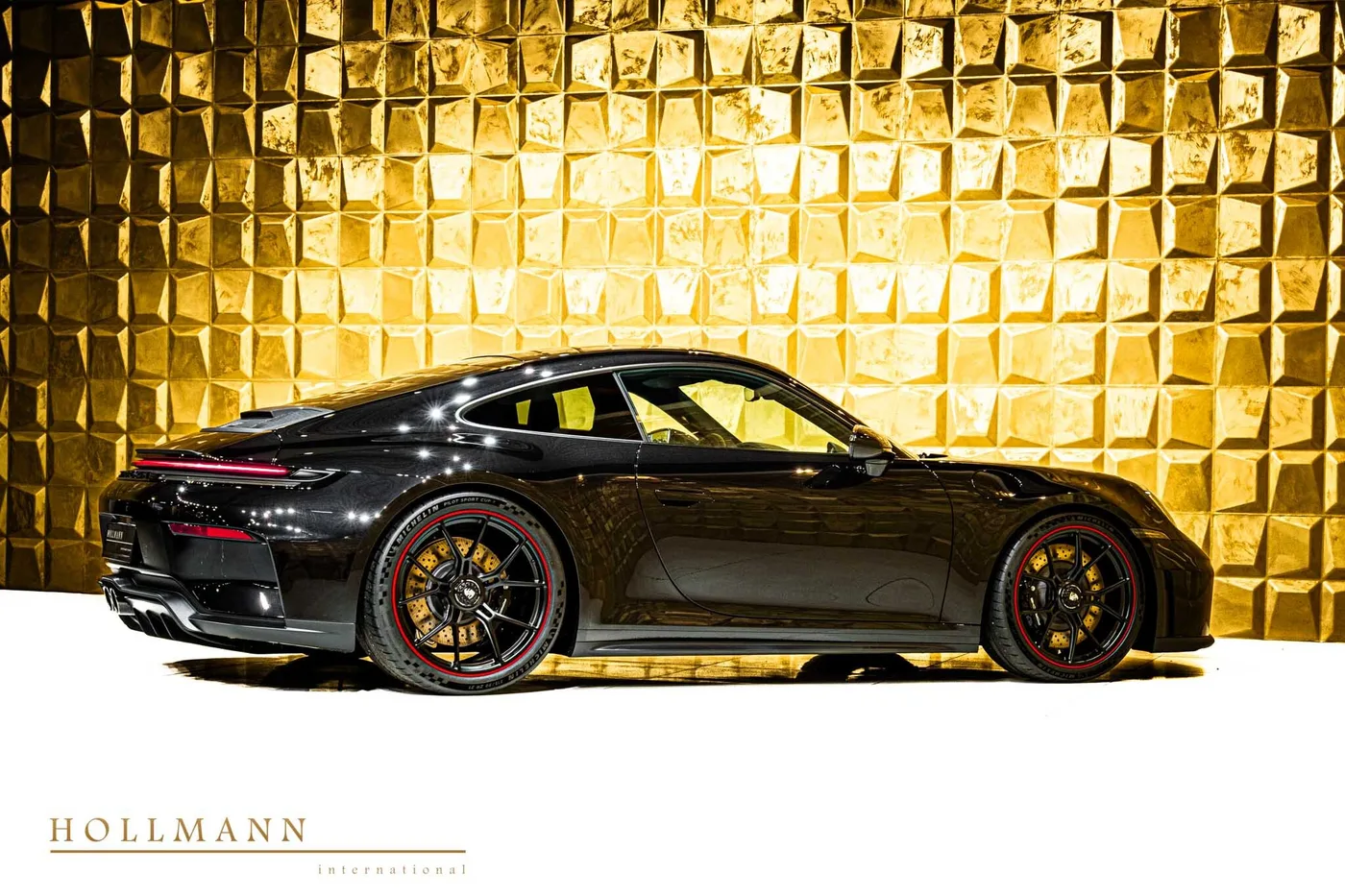 Porsche 911 GT3 Touring facelift offered by a specialist dealer in Stuhr, Germany, photo 8 of 8