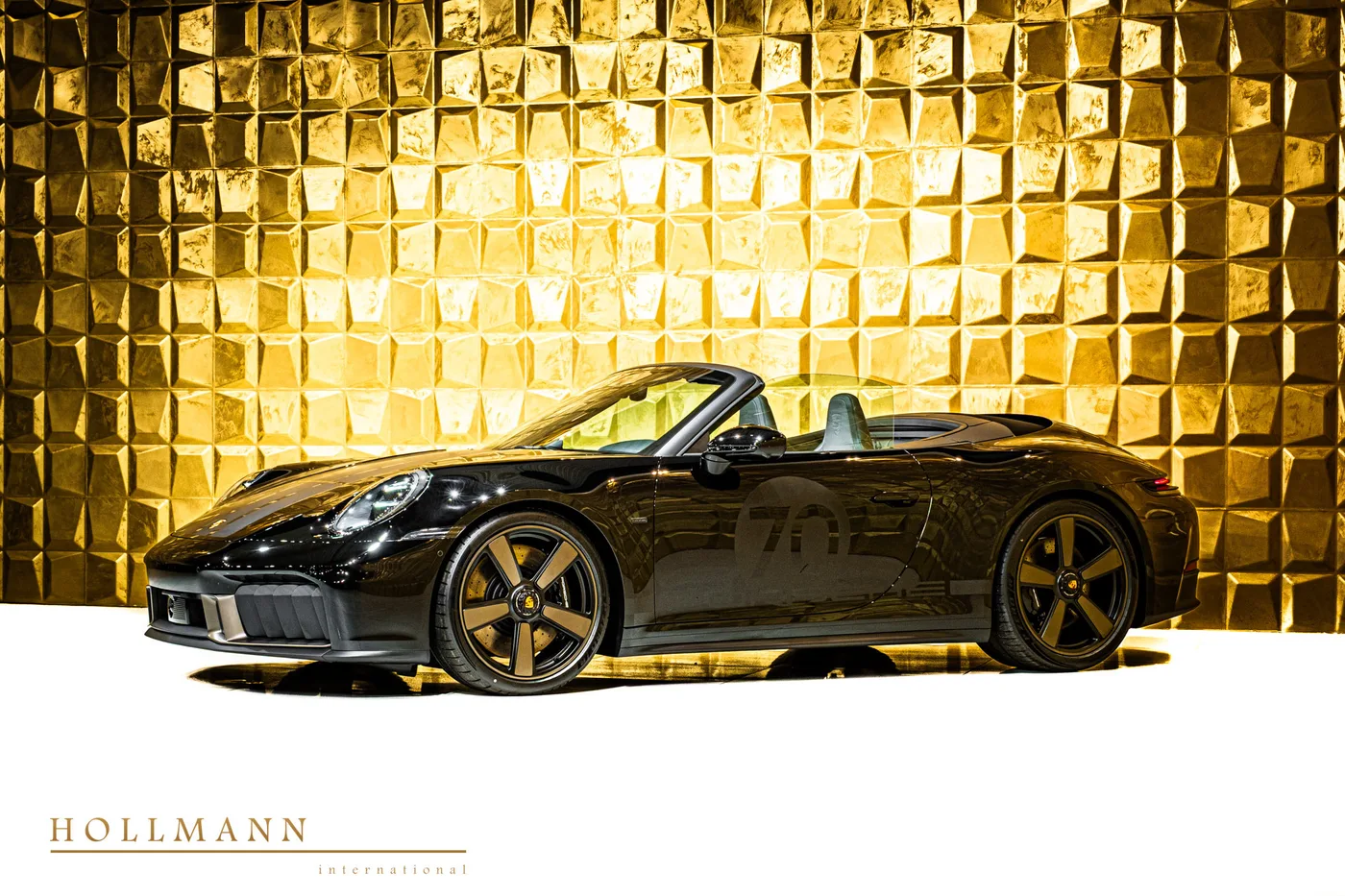 Porsche 911 offered by a specialist dealer in Stuhr, Germany, photo 3 of 8