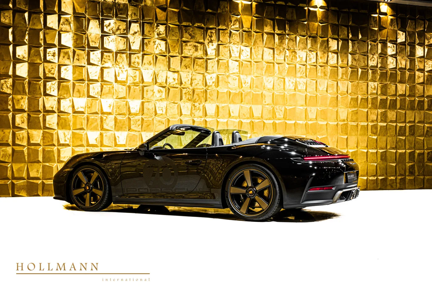 Porsche 911 offered by a specialist dealer in Stuhr, Germany, photo 6 of 8