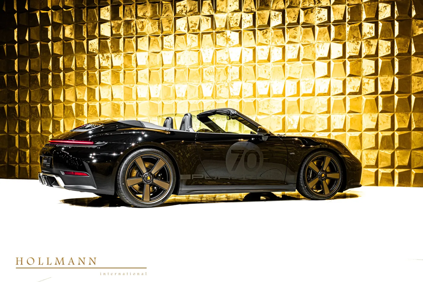Porsche 911 offered by a specialist dealer in Stuhr, Germany, photo 8 of 8