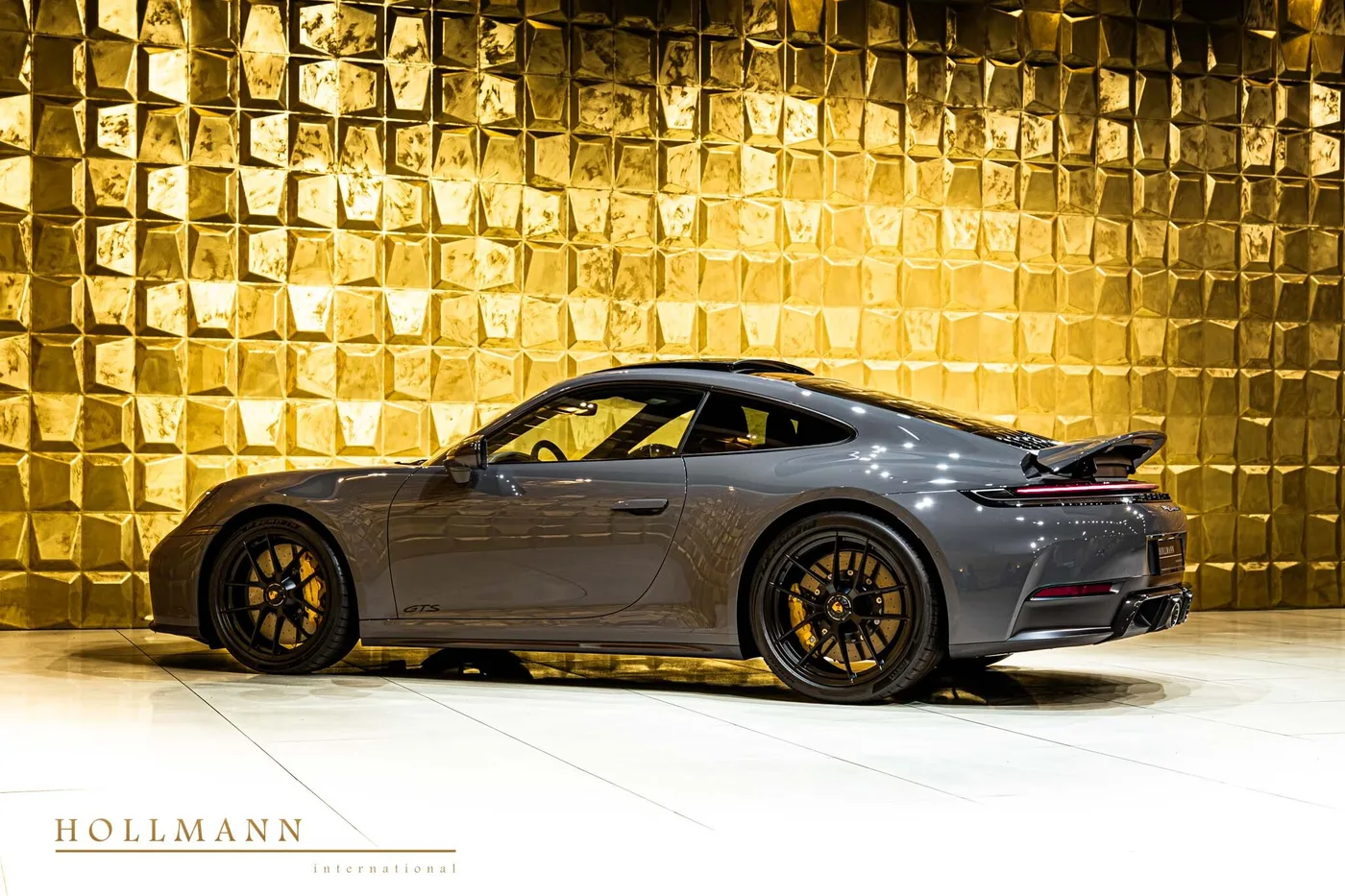 Porsche 911 Carrera GTS angeboten von einem Fachhändler in Stuhr, Deutschland, Foto 5 von 8