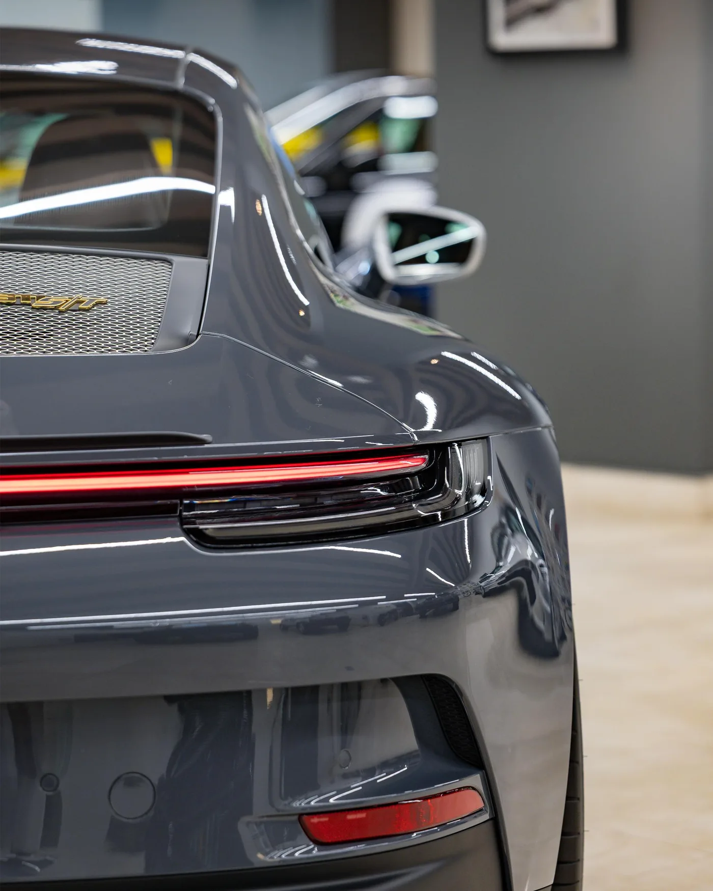 Porsche 911 S/T angeboten von einem Supersportwagenhändler in Riyadh, Saudi-Arabien, Foto 8 von 21