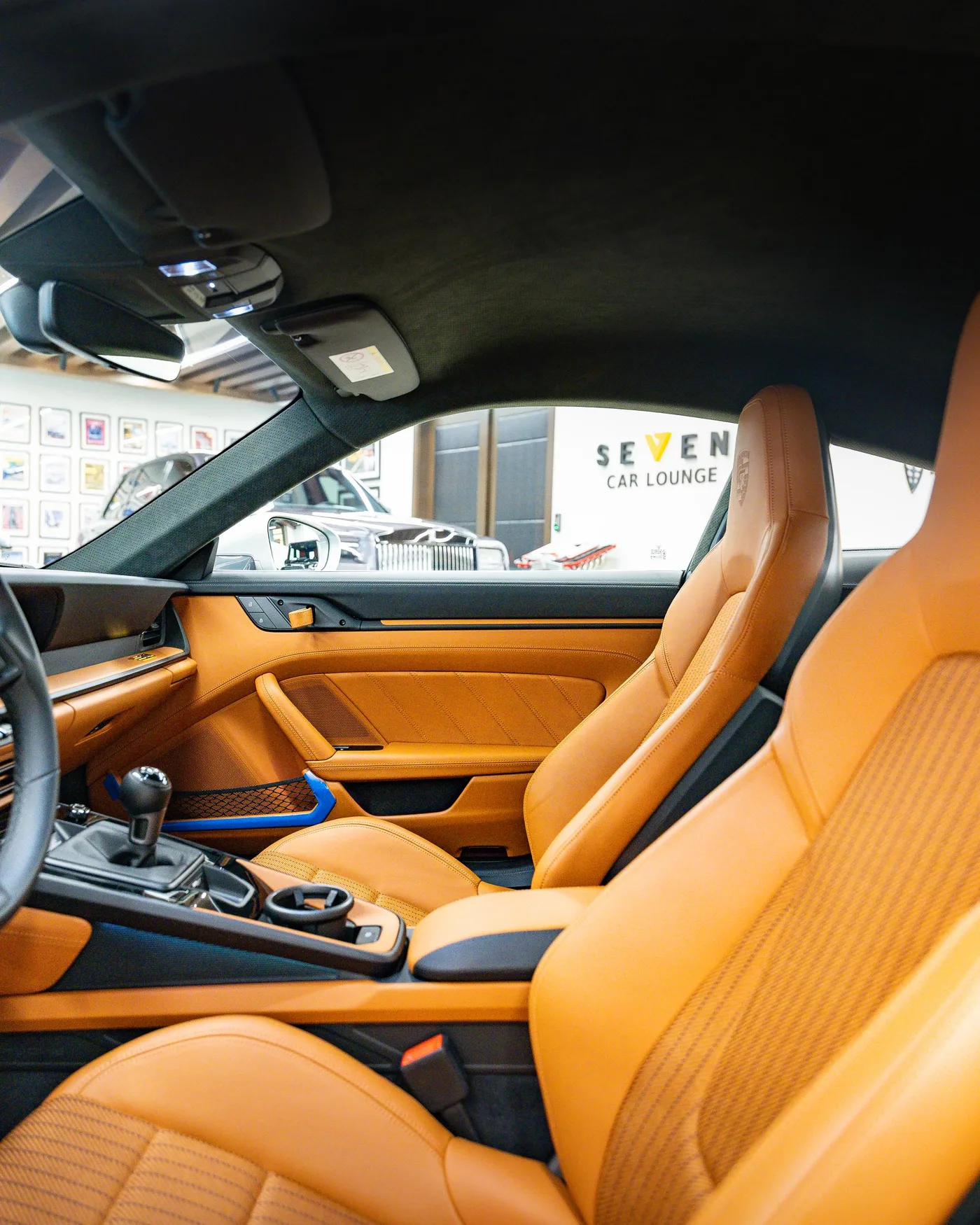Porsche 911 S/T angeboten von einem Supersportwagenhändler in Riyadh, Saudi-Arabien, Foto 13 von 21