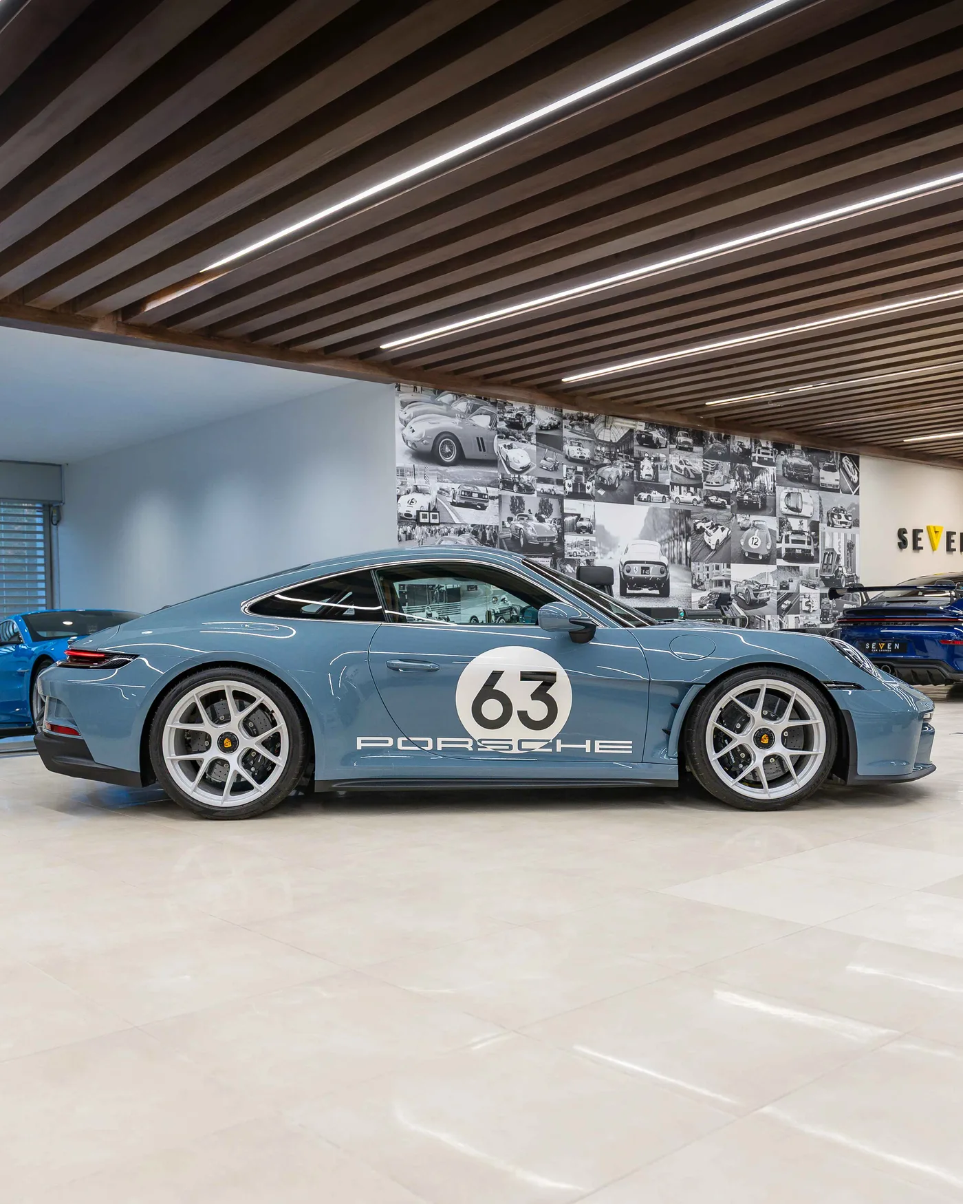 Porsche 911 S/T angeboten von einem Supersportwagenhändler in Riyadh, Saudi-Arabien, Foto 4 von 20