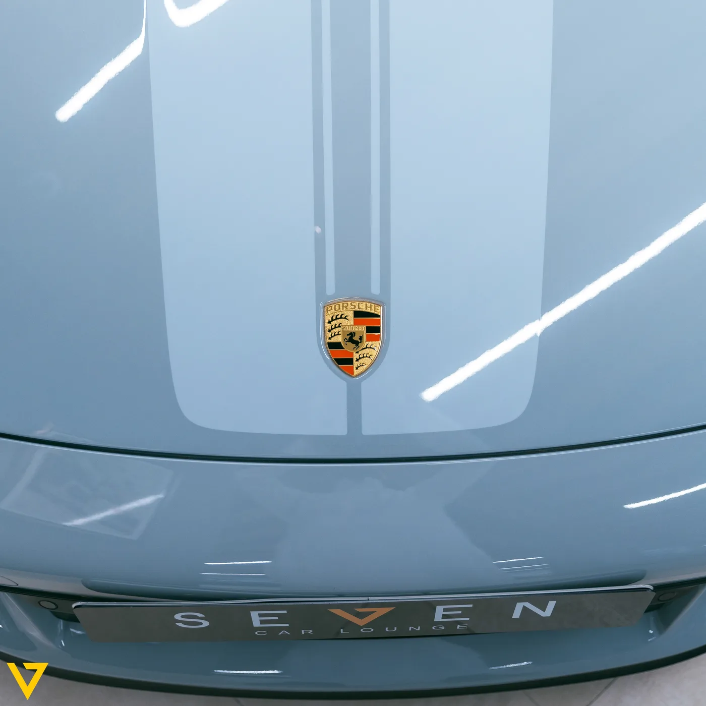Porsche 911 Sport Classic offered by a supercar dealer in Riyadh, Saudi Arabia, photo 14 of 21