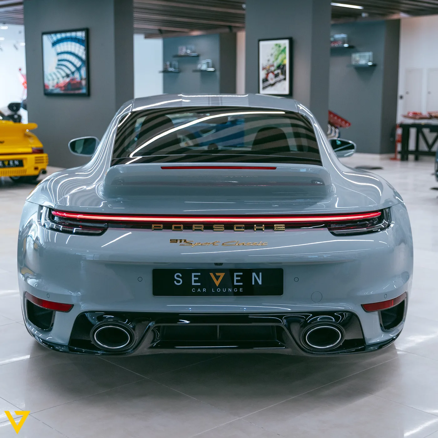 Porsche 911 Sport Classic offered by a supercar dealer in Riyadh, Saudi Arabia, photo 17 of 21