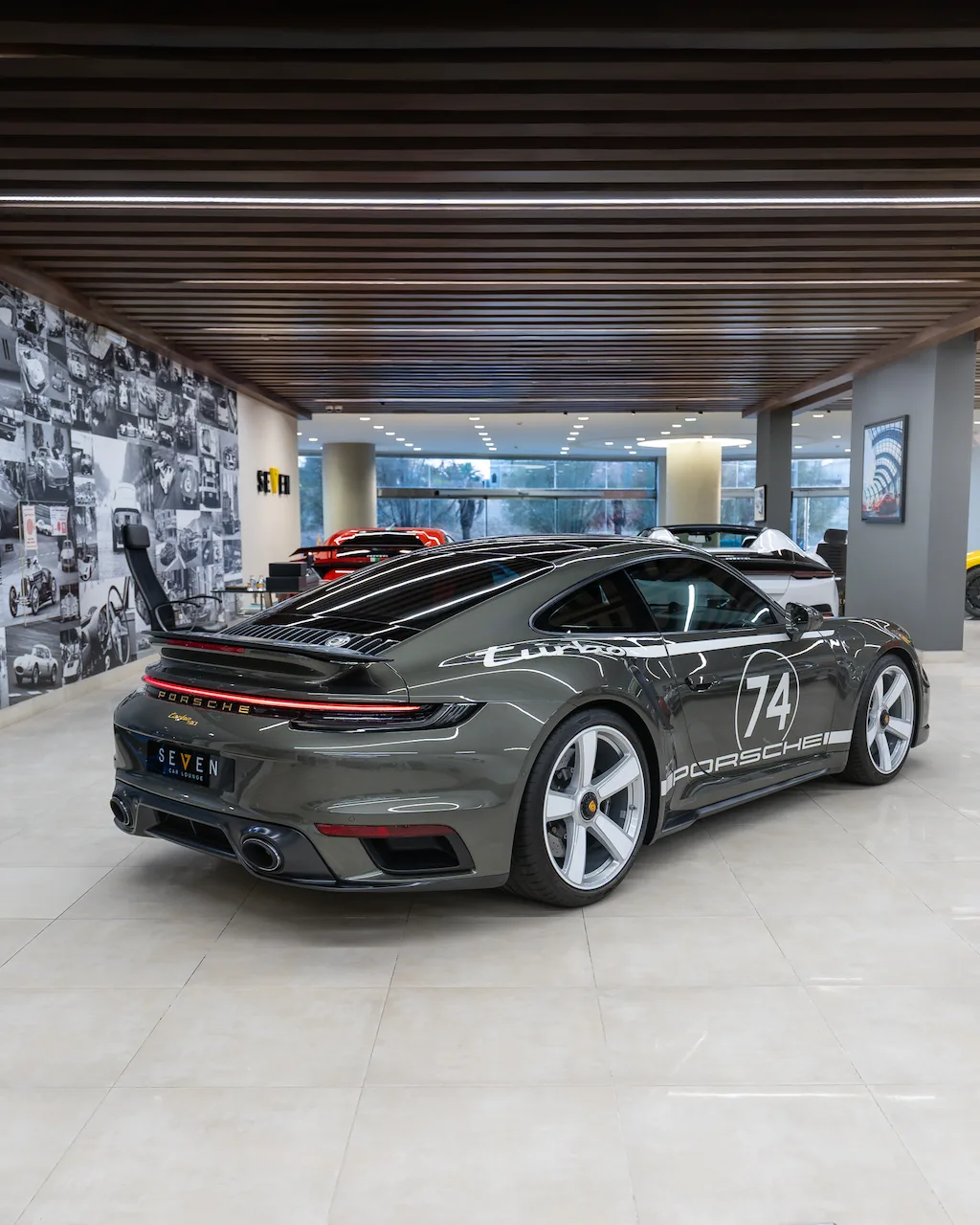 Porsche 911 Turbo 50 Years, 6/19