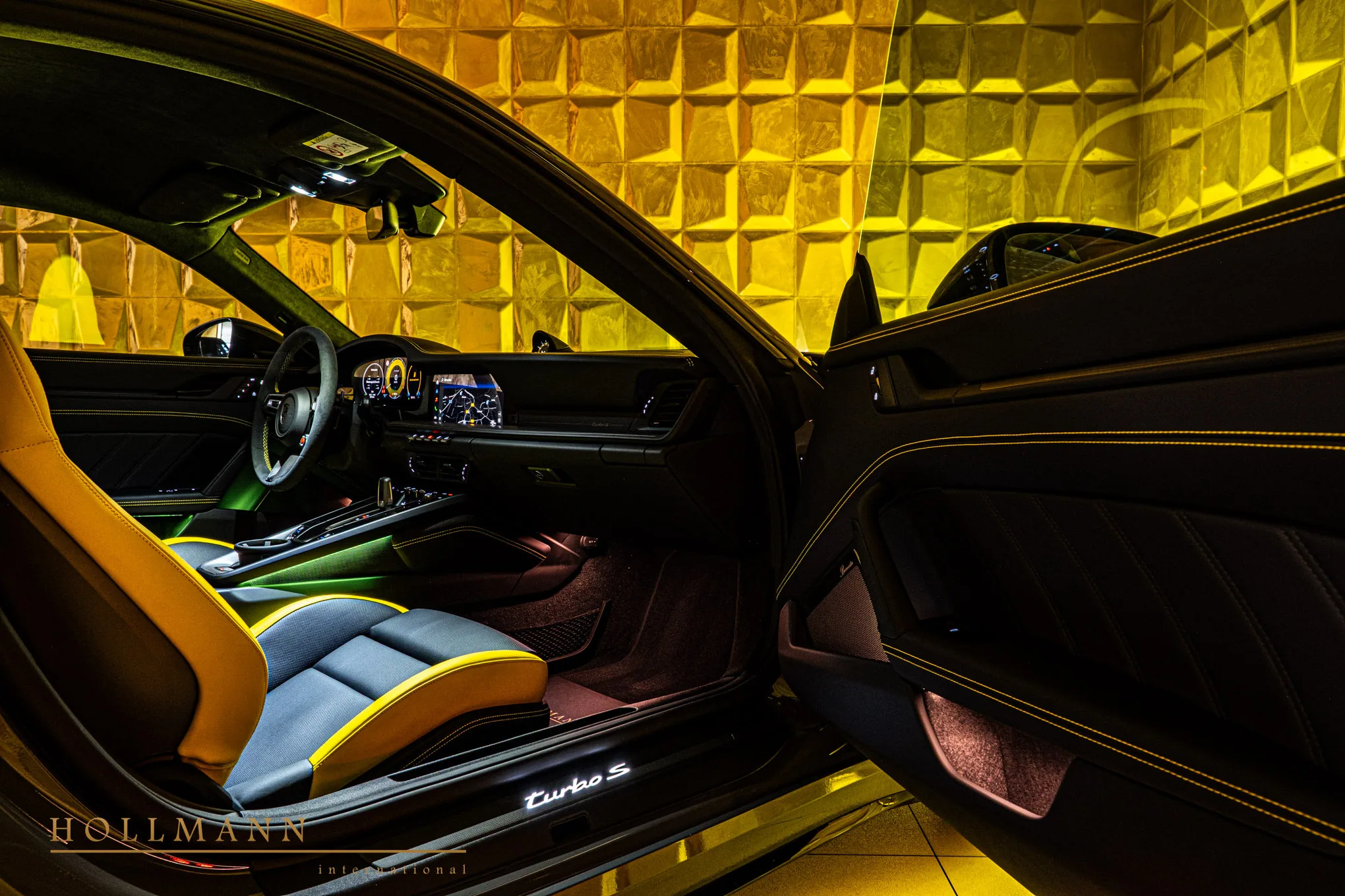 Porsche 911 Turbo S Coupe + Facelift, 23/30