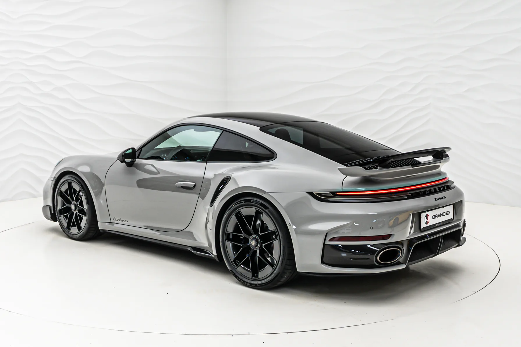 Porsche 911 Turbo S, 4/30