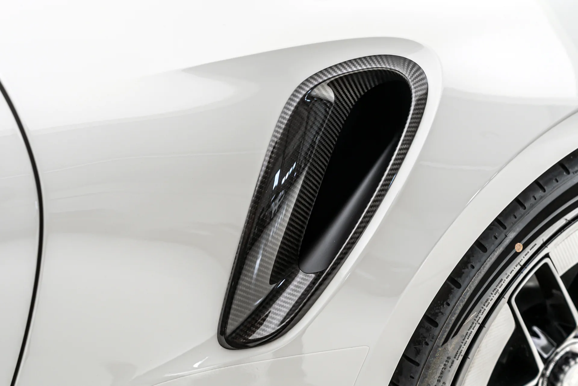 Porsche 911 Turbo S, 20/30