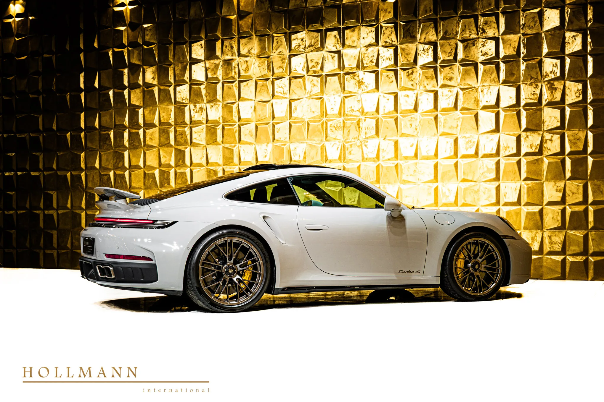 Porsche 911 Turbo S, 7/25