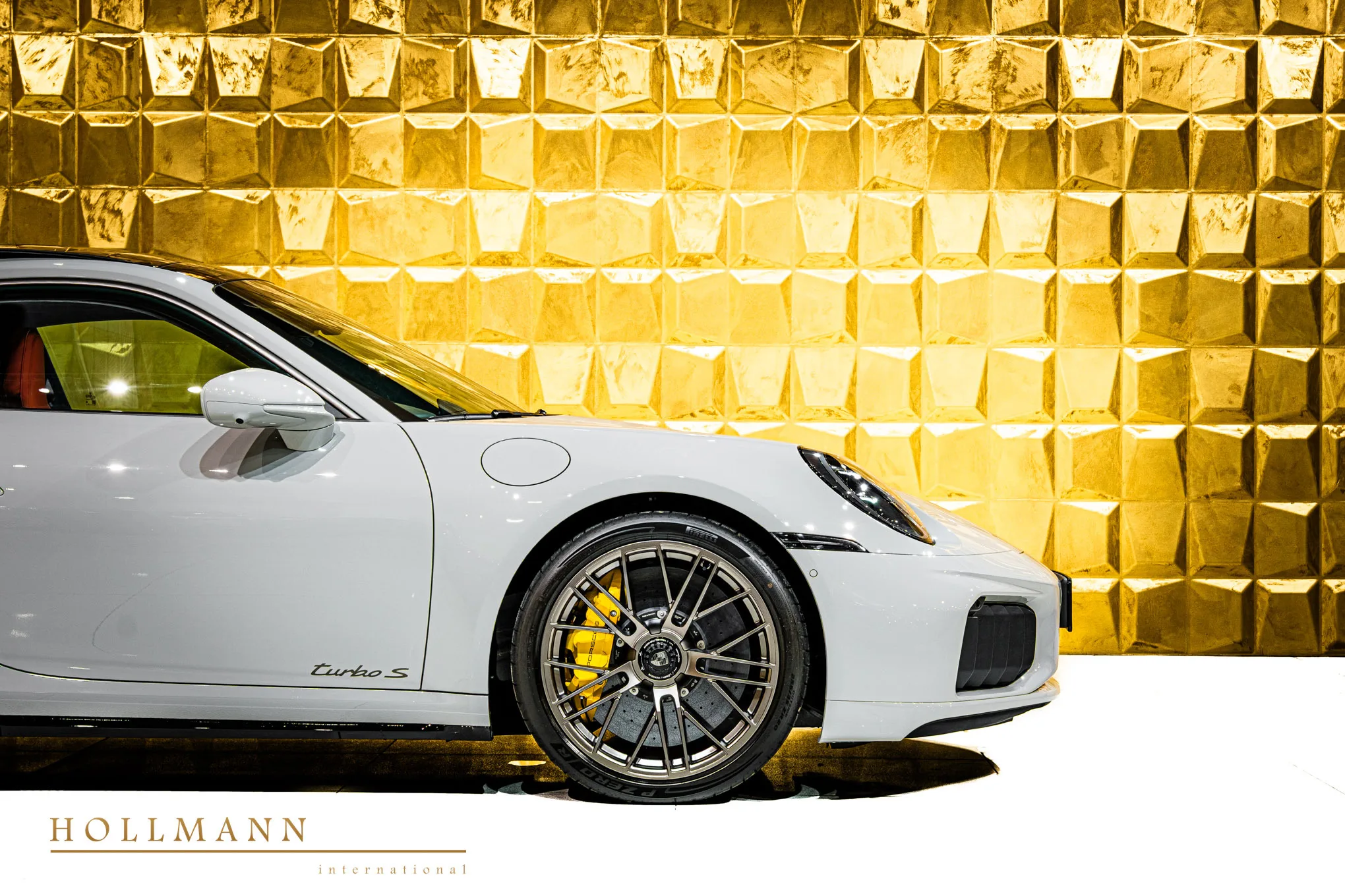 Porsche 911 Turbo S, 10/25