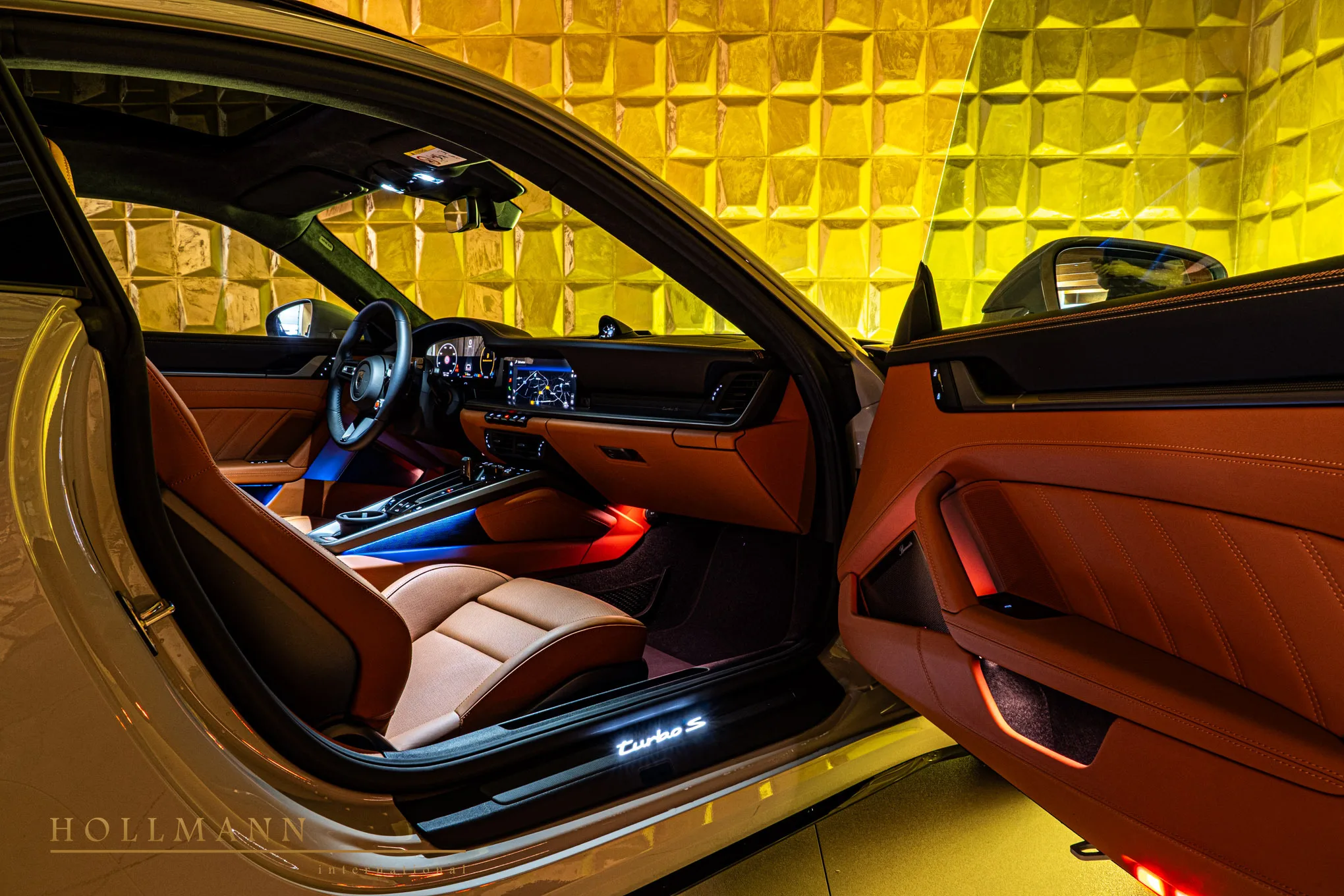 Porsche 911 Turbo S, 24/25