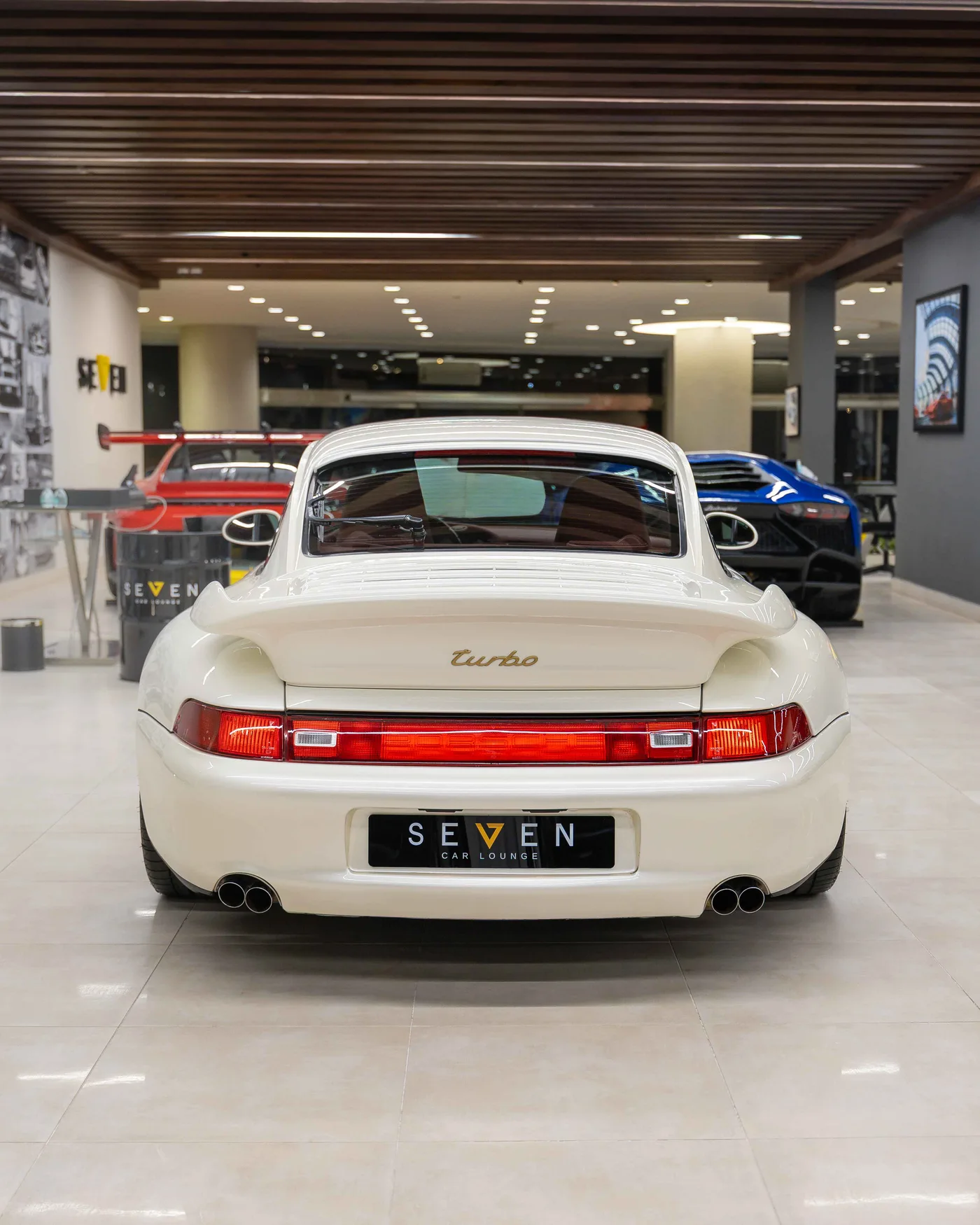 Porsche 911 Turbo proposée par un spécialiste de la supercar à Riyadh, Arabie saoudite, photo 6 sur 16