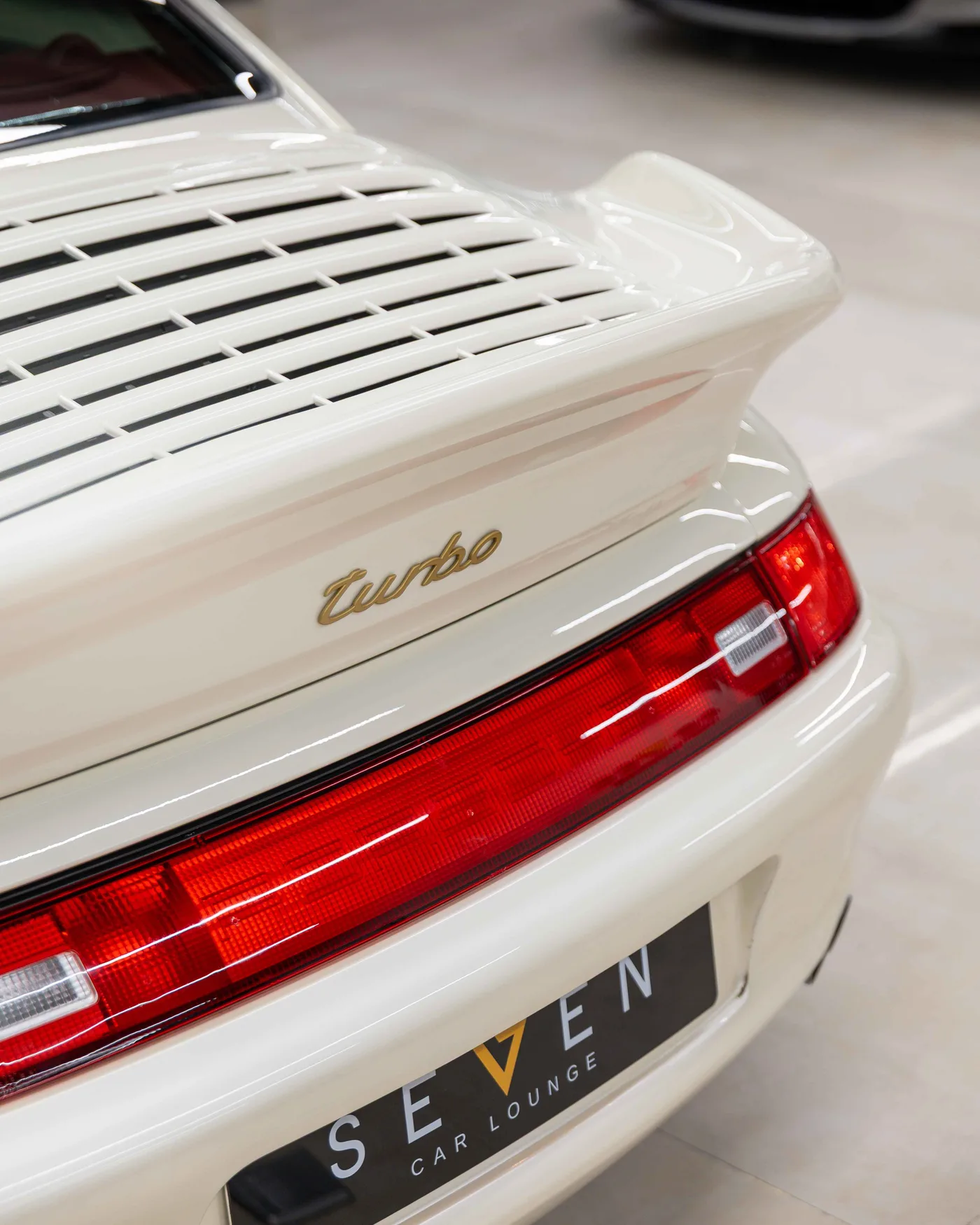 Porsche 911 Turbo proposée par un spécialiste de la supercar à Riyadh, Arabie saoudite, photo 7 sur 16