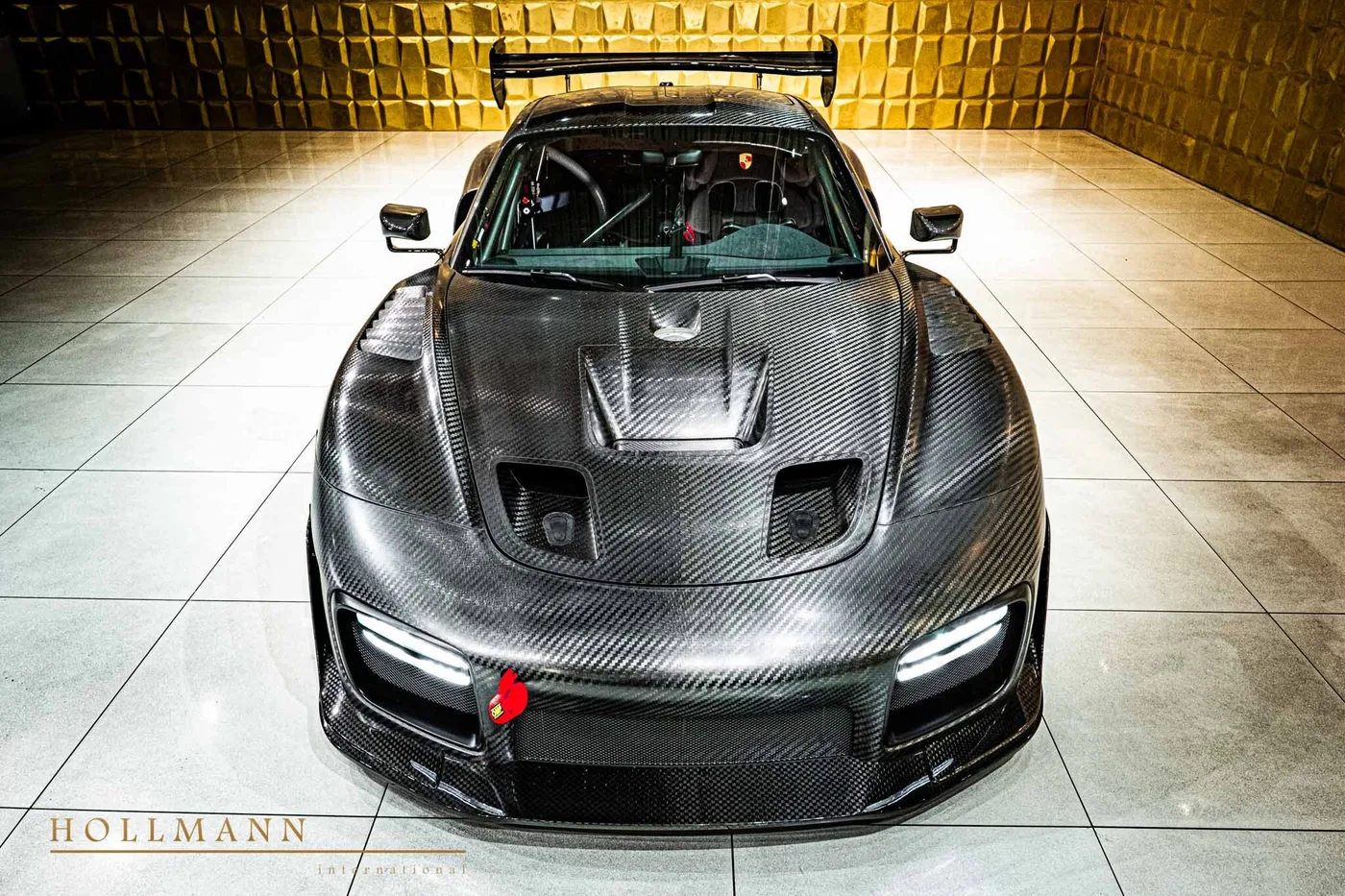 Porsche 935 proposée par un concessionnaire spécialisé à Stuhr, Allemagne, photo 2 sur 8