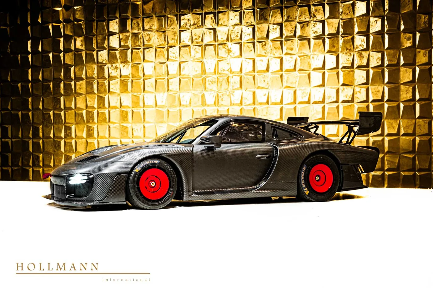 Porsche 935 proposée par un concessionnaire spécialisé à Stuhr, Allemagne, photo 4 sur 8