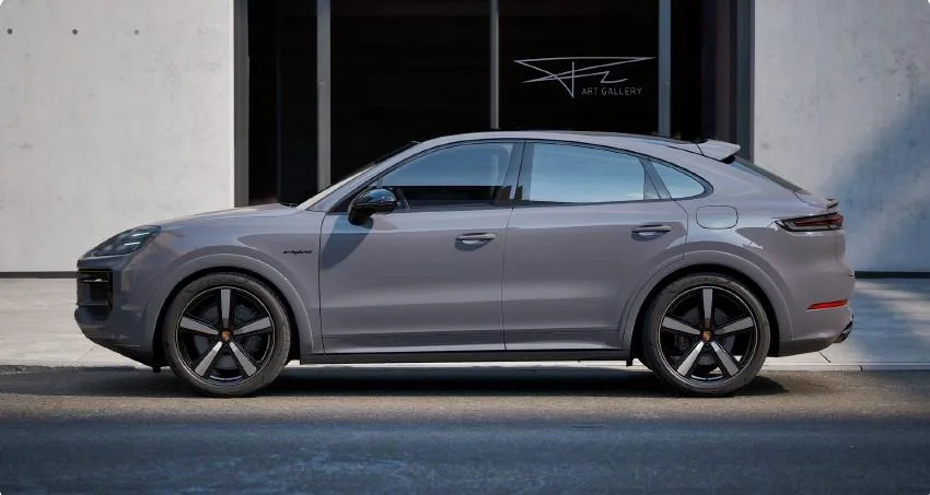 Porsche Cayenne E-Hybrid Coupé Black Edition, 2/6
