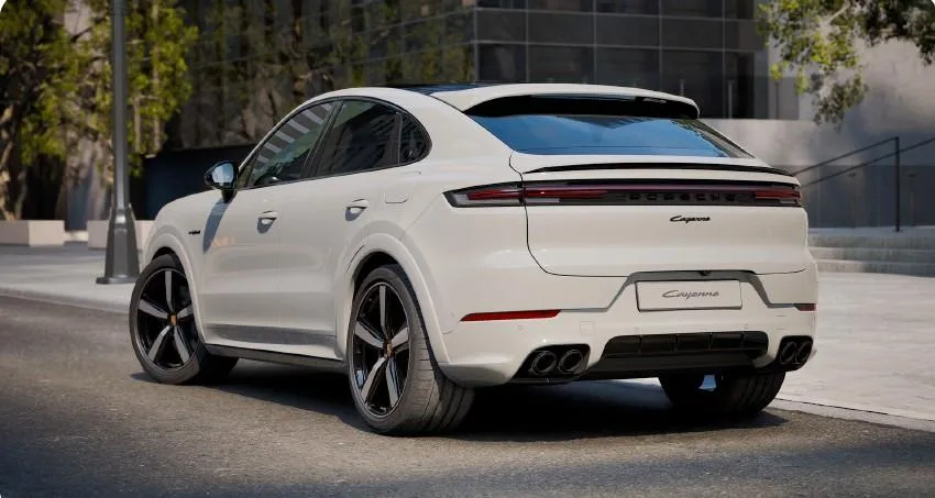 Porsche Cayenne E-Hybrid Coupé Black Edition, 3/6