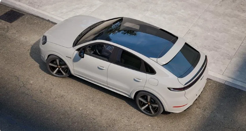 Porsche Cayenne E-Hybrid Coupé Black Edition, 4/6