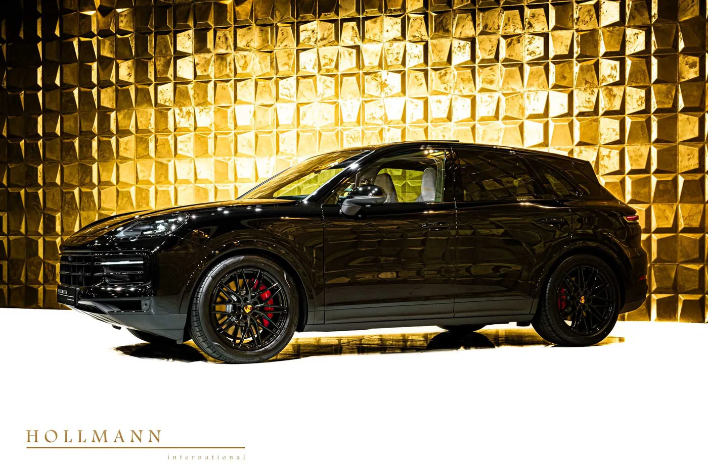 Porsche Cayenne S facelift offered by a specialist dealer in Stuhr, Germany, photo 5 of 8