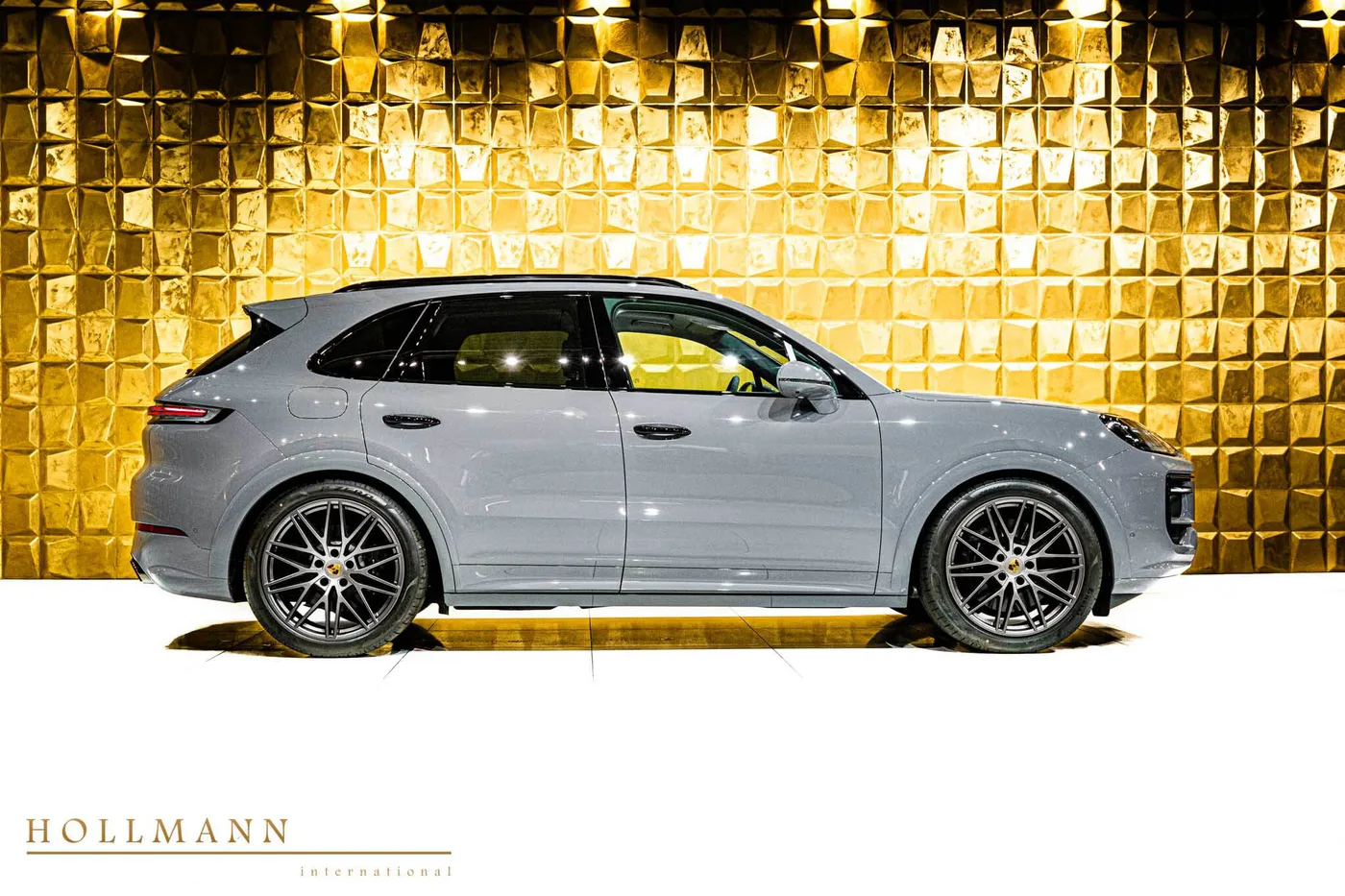 Porsche Cayenne S facelift offered by a specialist dealer in Stuhr, Germany, photo 6 of 8