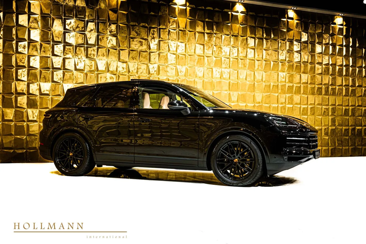 Porsche Cayenne E-Hybrid, facelift angeboten von einem Fachhändler in Stuhr, Deutschland, Foto 2 von 8
