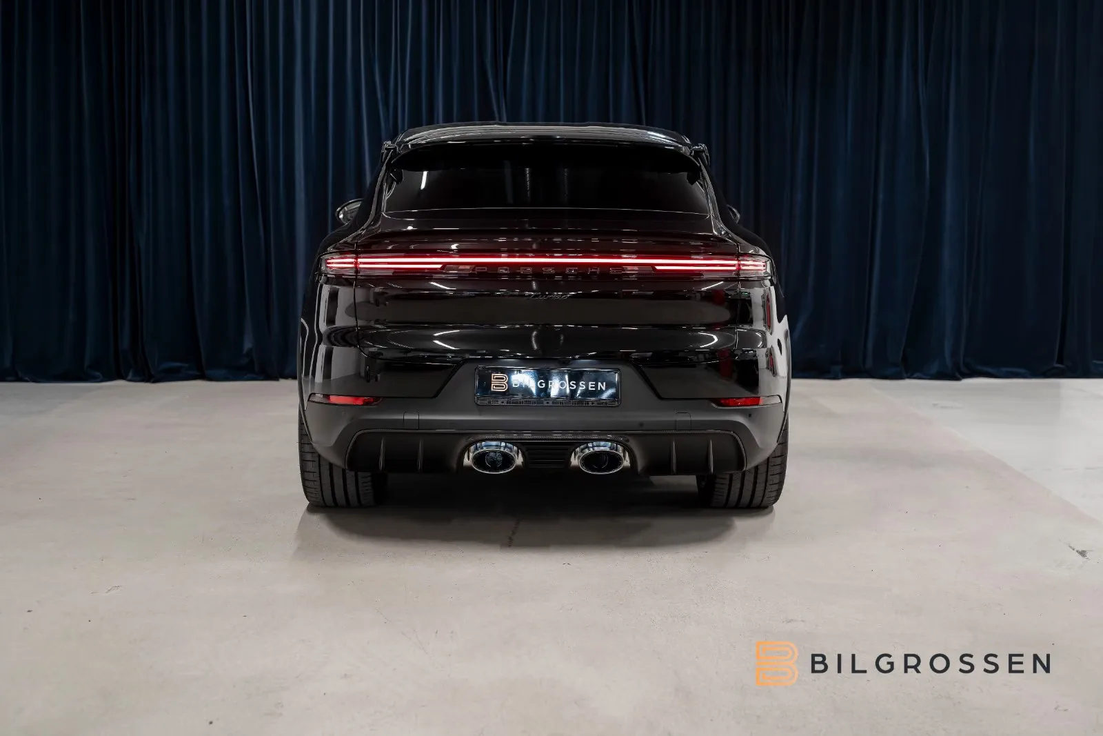 Porsche Cayenne Turbo E-Hybrid Coupé GT-Paket, 4/26