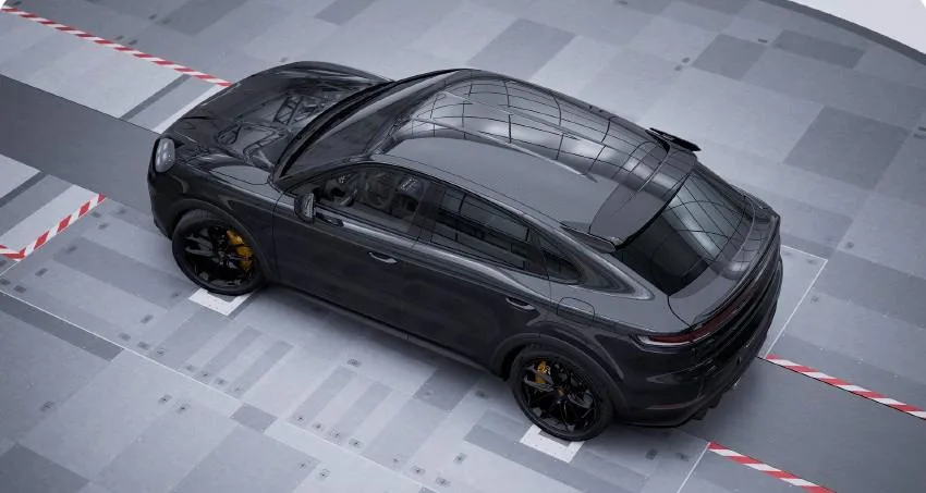 Porsche Cayenne Turbo E-Hybrid Coupé GT-Paket, 4/6