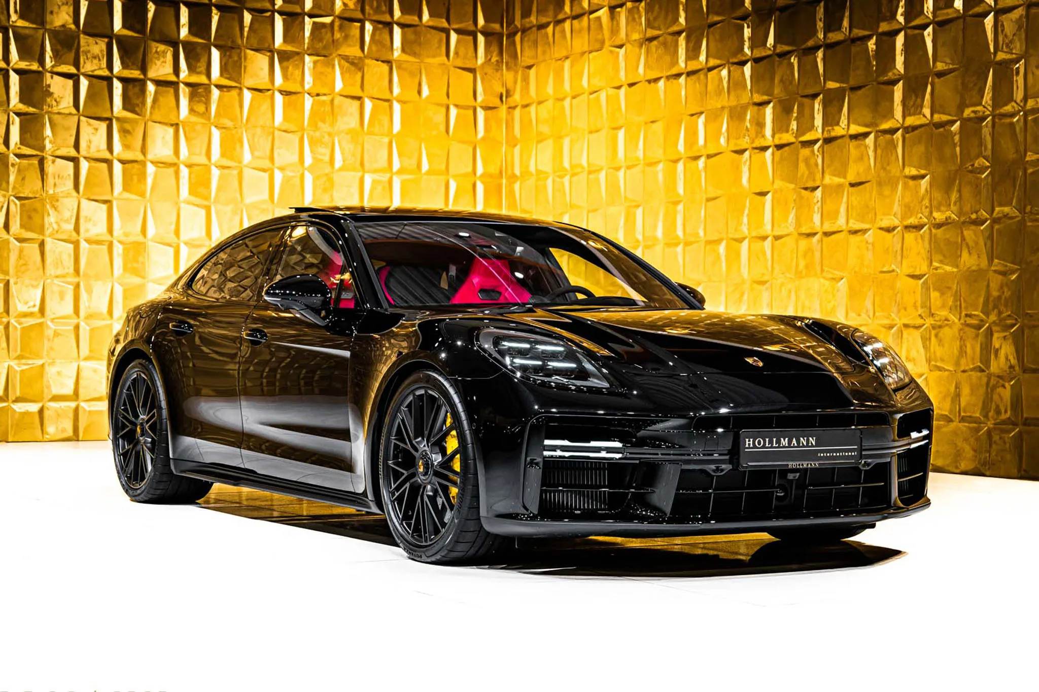 Porsche Panamera GTS angeboten von einem Fachhändler in Stuhr, Deutschland, Hauptfoto