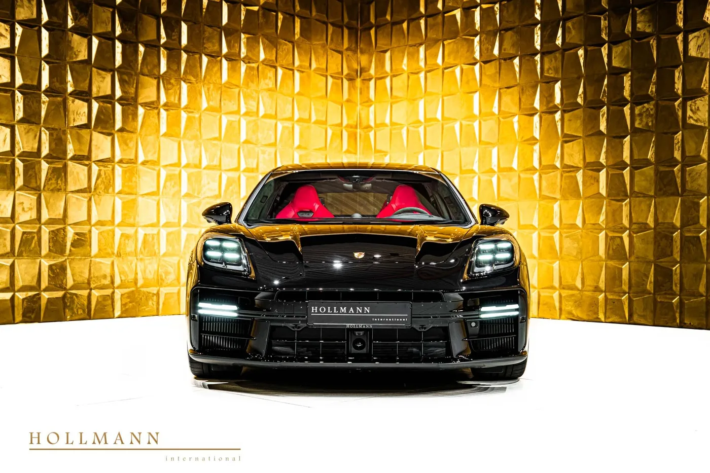 Porsche Panamera GTS proposée par un concessionnaire spécialisé à Stuhr, Allemagne, photo 4 sur 8