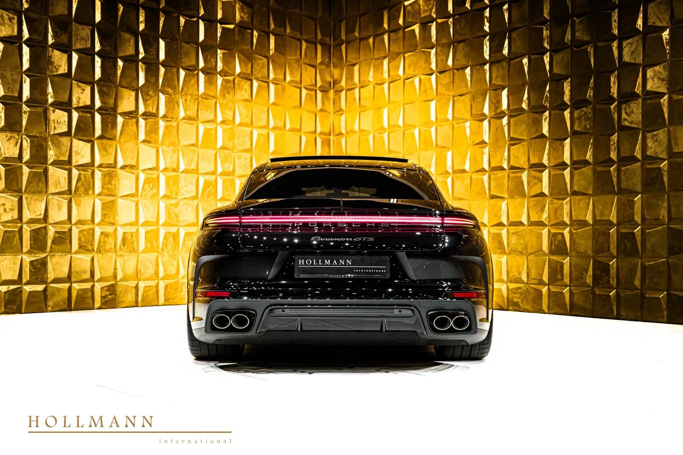 Porsche Panamera GTS proposée par un concessionnaire spécialisé à Stuhr, Allemagne, photo 6 sur 8